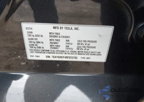 2024 Tesla Model Y Performance Dual Motor All-Wheel Drive z USA, uszkodzony, nr VIN 7SAYGDEF4RF023785